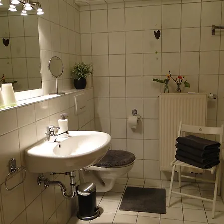 Hotte's Huette Apartment *